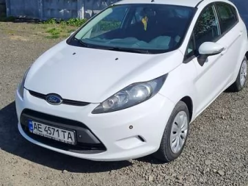 Авто Ford Fiesta 2011 № 7647004