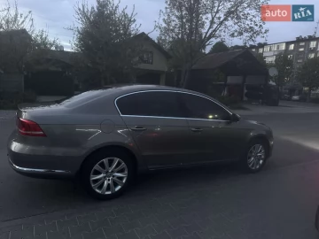 Авто Volkswagen Passat 2011 № 7647069