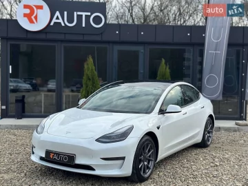 Авто Tesla Model 3 2022 № 7647125