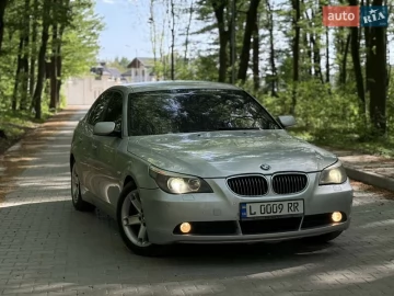 Авто BMW 5 Series 2003 № 7647219