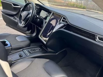 Авто Tesla Model S 2016 № 7647345