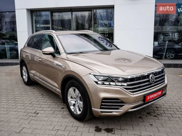 Авто Volkswagen Touareg 2019 № 7647400