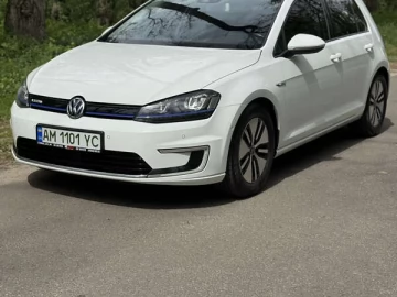 Авто Volkswagen E-Golf 2014 № 7647529