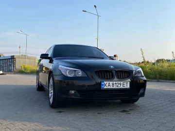 Авто BMW 5 Series 2004 № 7647556
