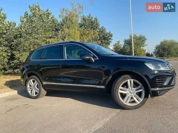 Авто Volkswagen Touareg 2014 № 7647633