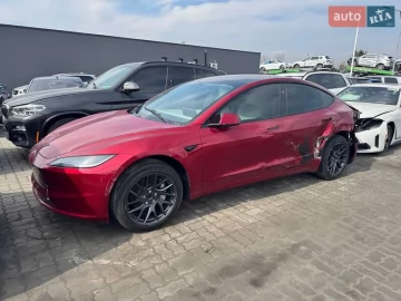 Авто Tesla Model 3 2024 № 7647644
