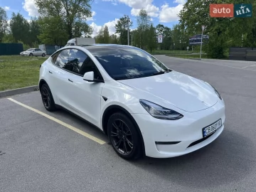 Авто Tesla Model Y 2021 № 7647669