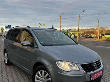Авто Volkswagen Touran 2009 № 7647793
