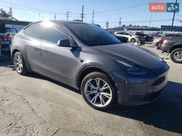 Авто Tesla Model Y 2023 № 7647978