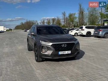 Авто Hyundai Santa Fe 2018 № 7647994