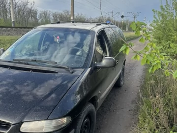 Авто Chrysler Voyager 2000 № 7648044