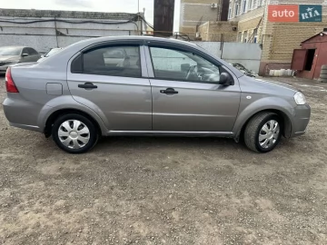 Авто Chevrolet Aveo 2011 № 7648100