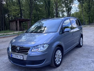 Авто Volkswagen Touran 2007 № 7648197