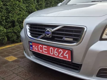 Авто Volvo V50 2010 № 7648200