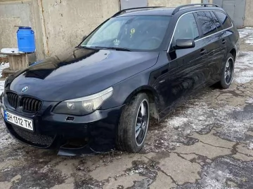 Авто BMW 5 Series 2004 № 7648203