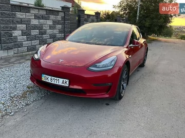 Авто Tesla Model 3 2019 № 7648323