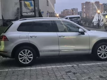 Авто Volkswagen Touareg 2012 № 7648349