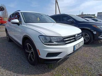 Авто Volkswagen Tiguan 2017 № 7648352