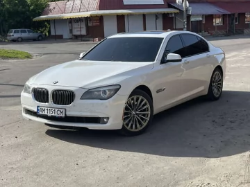 Авто BMW 7 Series 2011 № 7648360