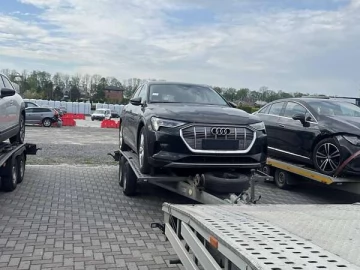 Авто Audi E-Tron 2020 № 7648407