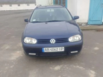 Авто Volkswagen Golf 2000 № 7648523