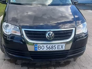 Авто Volkswagen Touran 2010 № 7648672