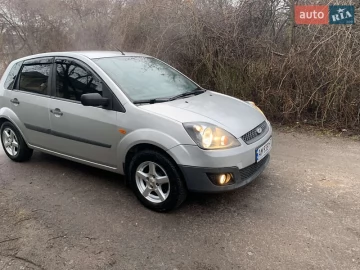Авто Ford Fiesta 2006 № 7648968