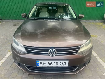 Авто Volkswagen Jetta 2013 № 7649009
