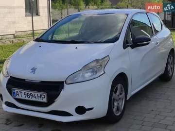 Авто Peugeot 208 2013 № 7649028