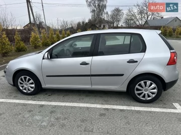 Авто Volkswagen Golf 2005 № 7649039