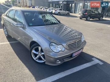Авто Mercedes C-Class 2004 № 7649049