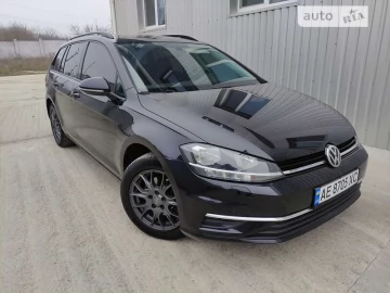 Авто Volkswagen Golf 2017 № 7649210