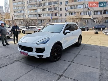 Авто Porsche Cayenne 2016 № 7649301