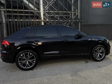 Авто Audi Q8 2021 № 7649322