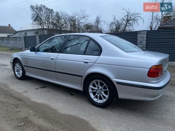 Авто BMW 5 Series 1999 № 7649380