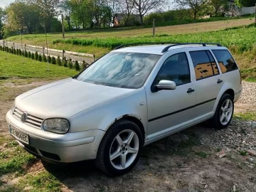 Авто Volkswagen Golf 2002 № 7649391