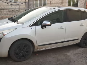 Авто Peugeot 3008 2011 № 7649516