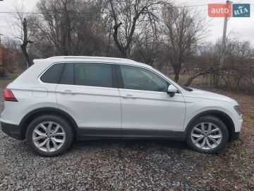 Авто Volkswagen Tiguan 2017 № 7649717