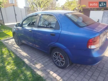 Авто Chevrolet Aveo 2005 № 7649739