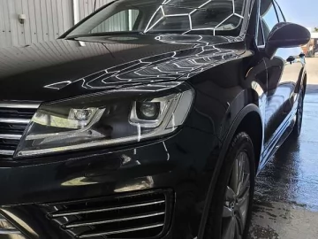 Авто Volkswagen Touareg 2015 № 7650105