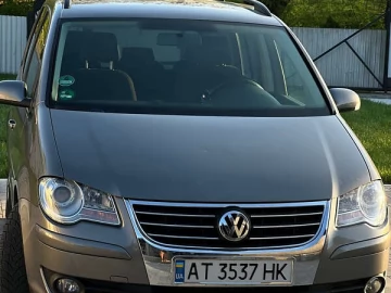 Авто Volkswagen Touran 2008 № 7650144