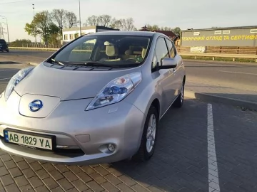 Авто Nissan Leaf 2012 № 7650360
