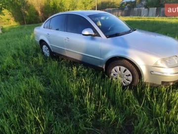 Авто Volkswagen Passat 2004 № 7650466