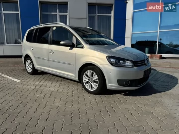 Авто Volkswagen Touran 2013 № 7650764