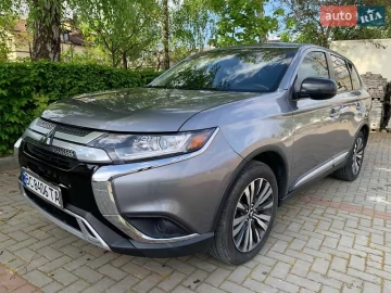 Авто Mitsubishi Outlander 2018 № 7650785