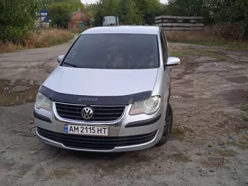 Авто Volkswagen Touran 2007 № 7650926