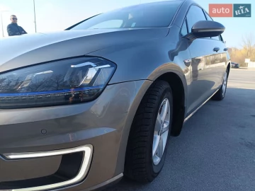 Авто Volkswagen E-Golf 2015 № 7650965