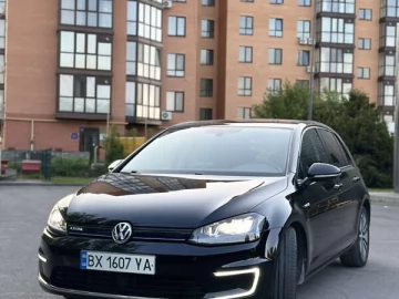 Авто Volkswagen E-Golf 2014 № 7650979
