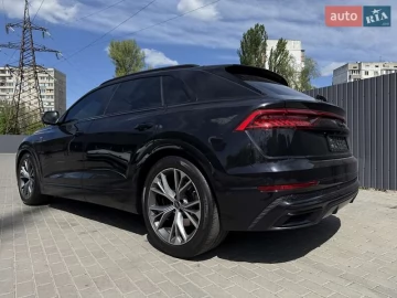 Авто Audi Q8 2022 № 7651329