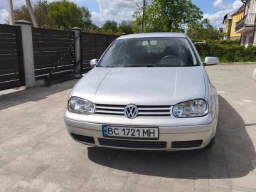 Авто Volkswagen Golf 2000 № 7651593